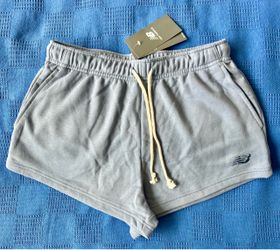 New Balance women’s Coastal Fleece Shorts S