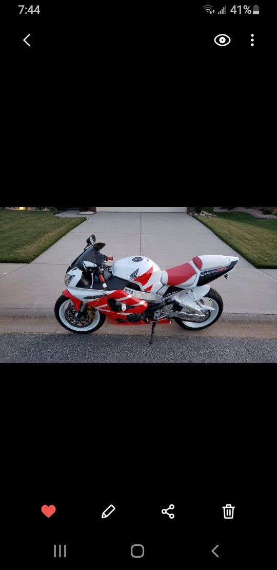 2000 Honda CBR929RR