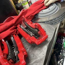 2024 Cadillac Escalade Front Brakes Calipers Rotors 