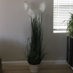 Tall artificial plant