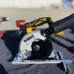 DeWalt 6 1/2 XR Circular Saw