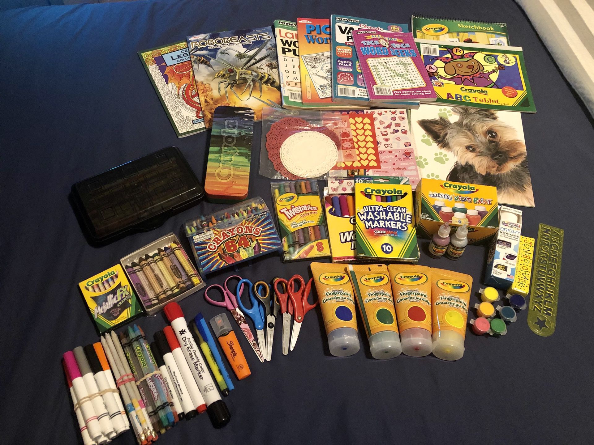 PENDING P/U - Bunch of art/school supplies - FREE
