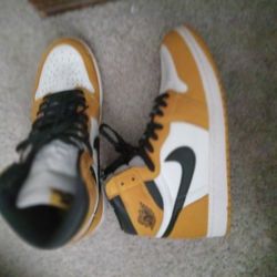 Jordan 1 Retro High Og Yellow Ochre Size9