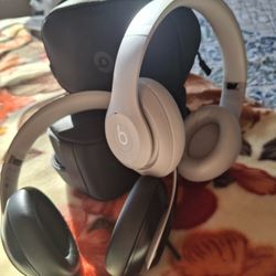 2 Brand New Pair Of Beats Buy 1 Get 1 Free