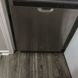 Whirlpool Dishwasher 