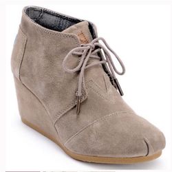 TOMS Kala Suede Wedge Lace Up Booties Tan Size W9, PRE LOVED