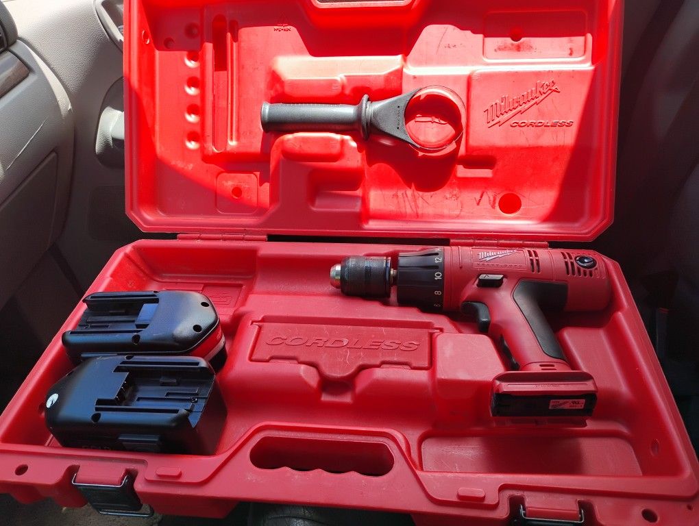 Cordless Drill With 2 Batteries Needs Charger