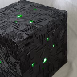 Eaglemoss Star Trek Borg Cube XL Light Up Special Subscription Bonus Model