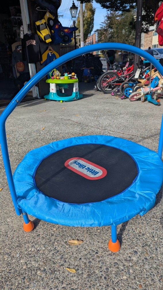 Little Tikes Kids Mini Toddler Trampoline With Handle Handlebar