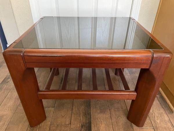 Hard Wood End Table
