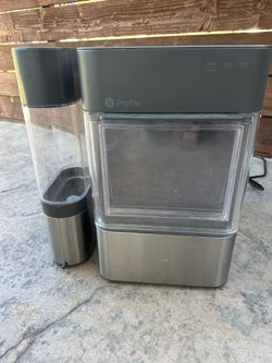 GE Profile Ice Maker