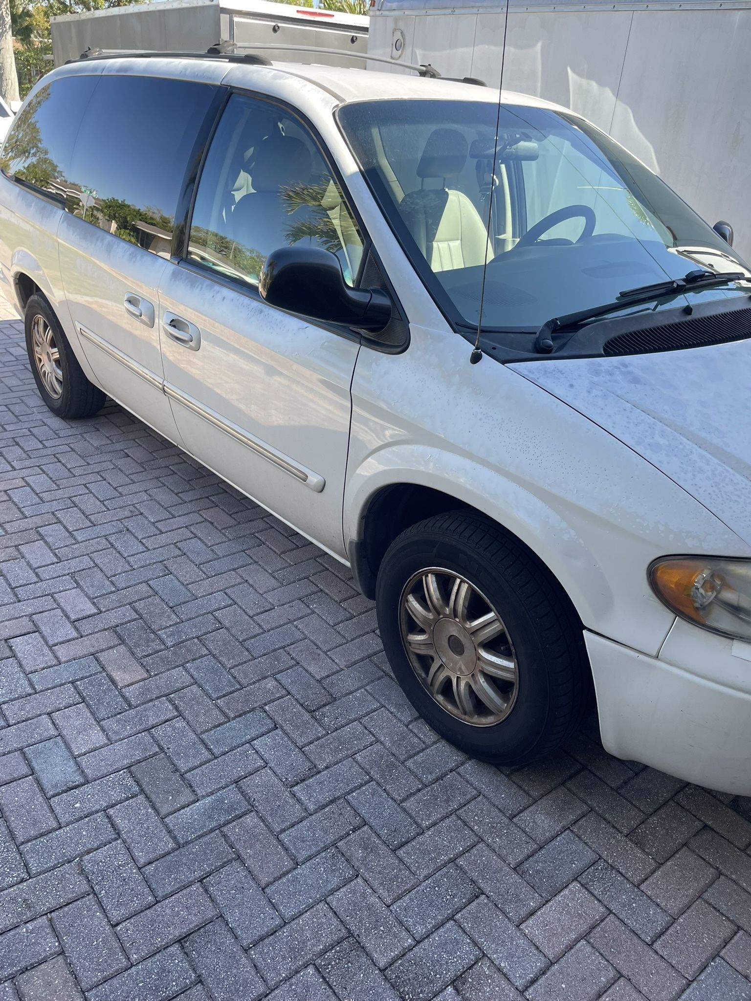 2006 Chrysler Town & Country