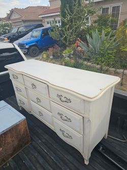 Will Take Best Offers Not Free see the pictures for size