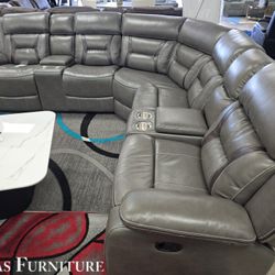 Sectional Recliner ✅ Delivery available ✅ Financing Options Available!✔️✨️No Credit Needed✔️✨️$0 Or $50 Down Payment✨️