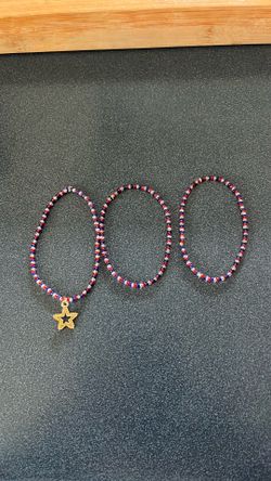 Red, white, and blue star stretch bracelet