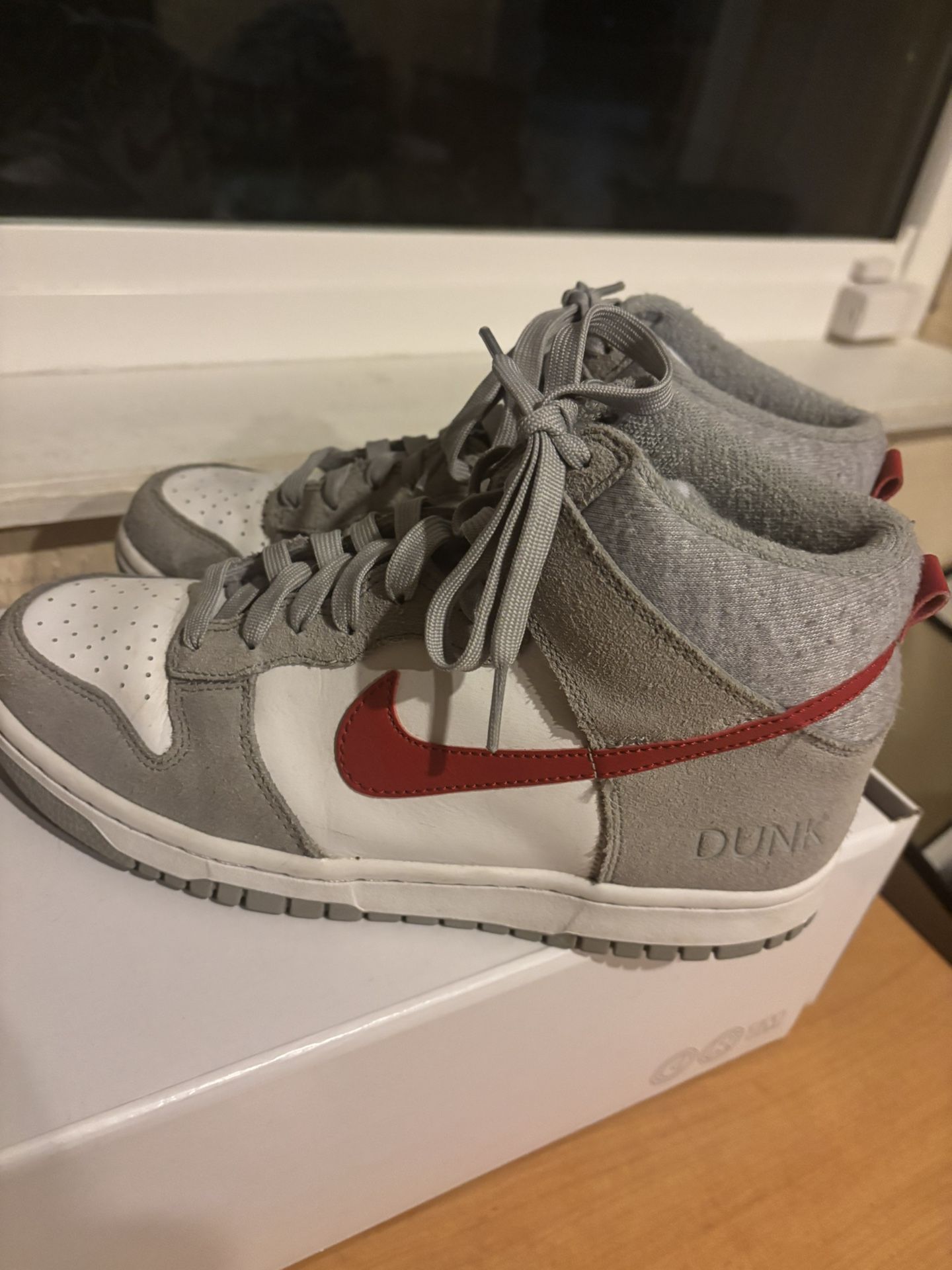 Nike Dunk High Top Women’s Size 7
