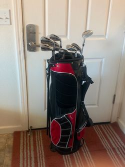 Nike golf set with carry bag