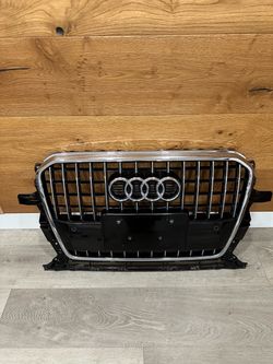 2013-2017 Audi Q5 OEM Front Upper Grille Black Chrome w/Park Assist 8R0853651
