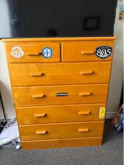 6 Drawer Maple Chest