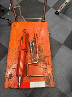 Jet Hydraulic lift table for parts