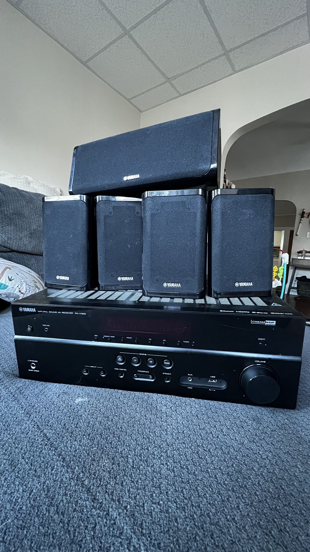 Receiver Yamaha With Speakers 