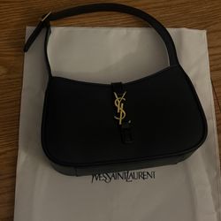 YVESAINTLAURENT PURSE  