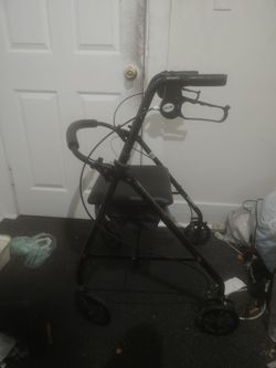Drive Medical Rollator Walker with Seat