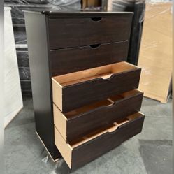 5 Drawer Dresser 