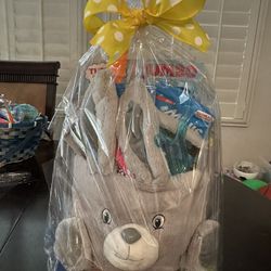 Easter Basket Thomas & Friends, Book,coloring Book/crayons, 2 Minis, 3 Egg Surprises, Lots Pc Candy, Bubbles, Egg Coloring Activity, No Holds