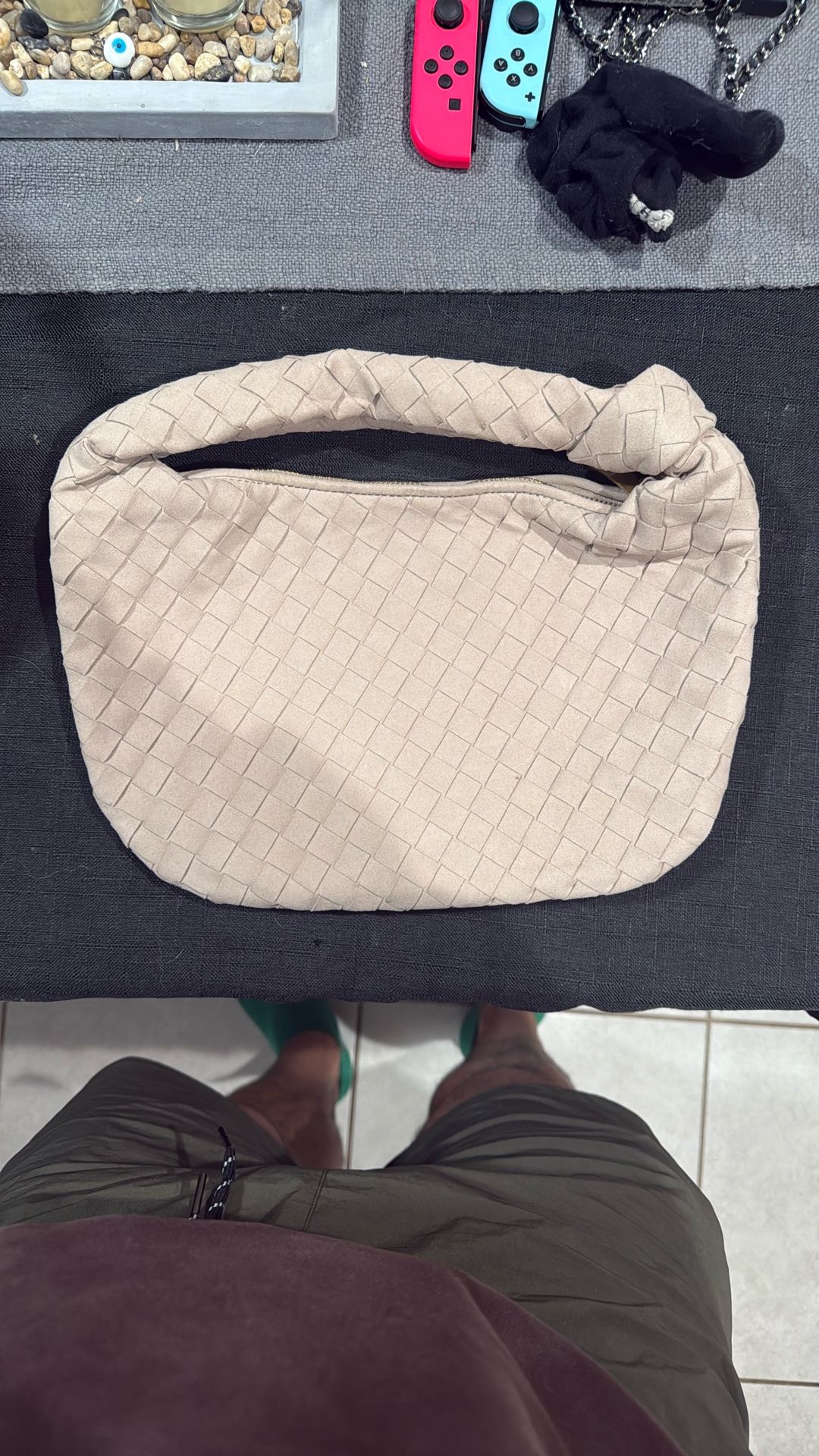 Bottega Veneta jodie bag Suede sand color. Authentic, never used