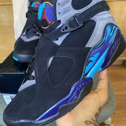 Aqua 8s