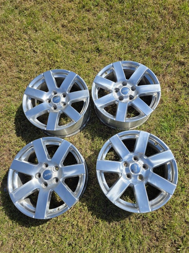 JEEP 18" FACTORY WHEELS - $295 OBO - WINTER SALT & POTHOLE PROTECTION!