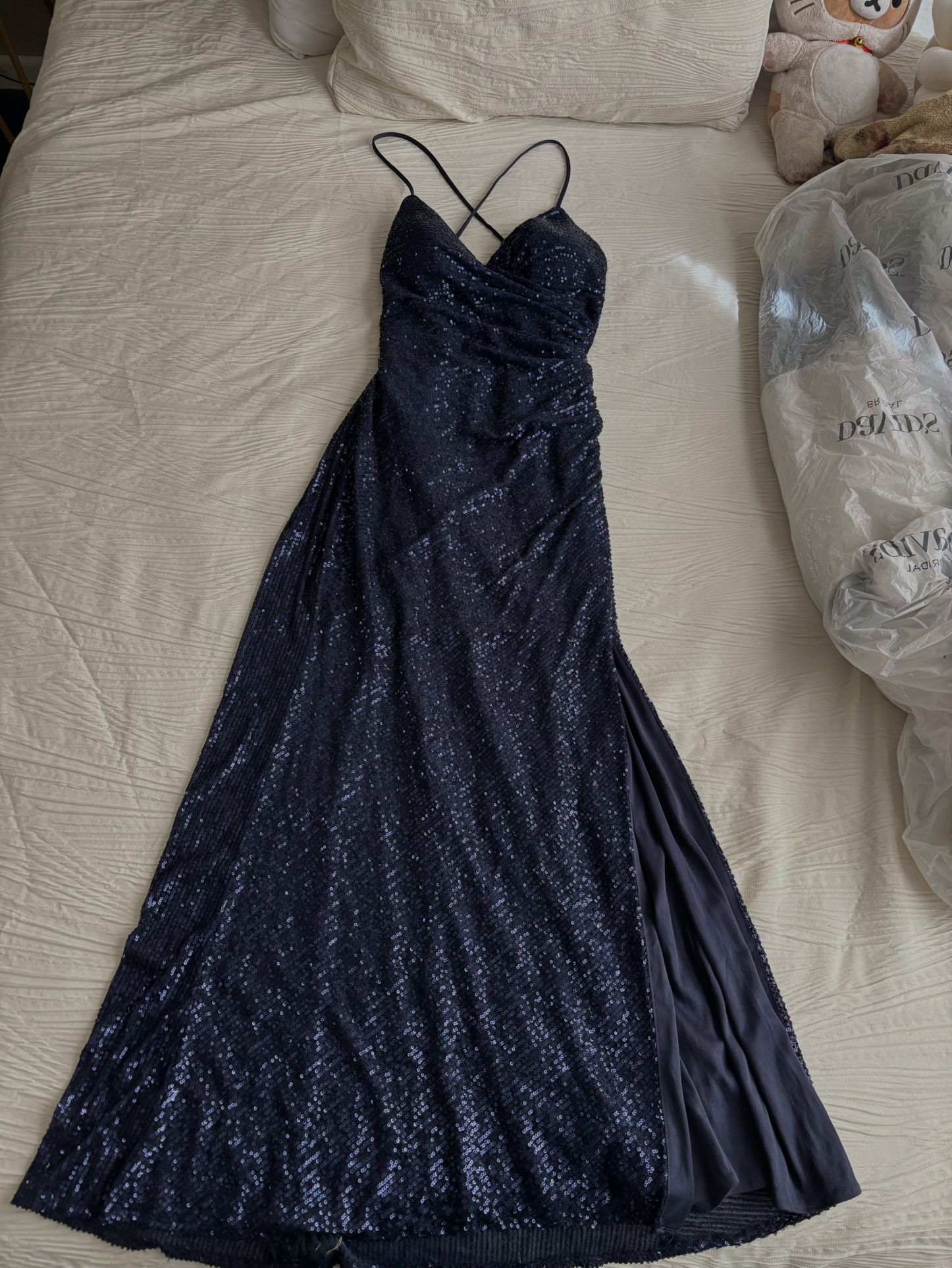 PROM DRESS NAVY BLUE (SIZE M)