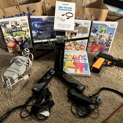 Gamecube compatible black Nintendo Wii system, 5 games, all cords, 4 controllers, plus converter
