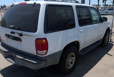 Parts for sale 2000 ford explorer