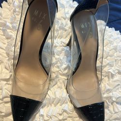 Mix No. 6 • Black and Clear Heels • 7M • New