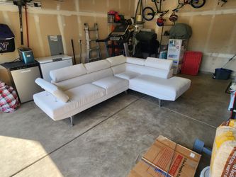 Sectional Sofa FREE DELIVERY