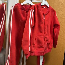 Red fleece Activewear set Jacket pants Size 140cm