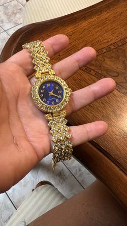 Gold-Tone 5 Piece Jewelry Set