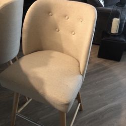 Bar Stools / Chairs 