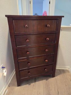 Dark Wood 5-Drawer Tall Dresser