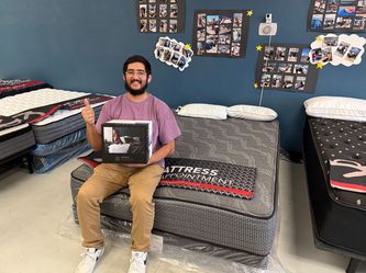 Brand New Queen Mattress Floor Models - 
Only $40 Down!