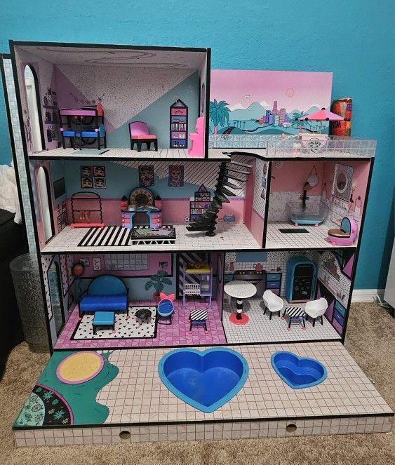 LOL Doll House, Dolls & Accessories