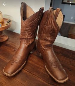 Shyanne Jeannie Women's Western Boots
 in brown leather