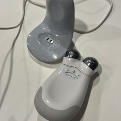 Nuface Trinity Device  