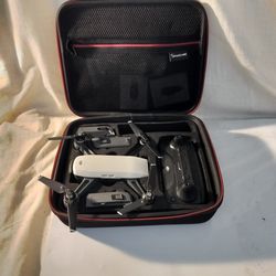 DJI Spark Drone With 4 Extra Battery's, Remote, Carrying Case