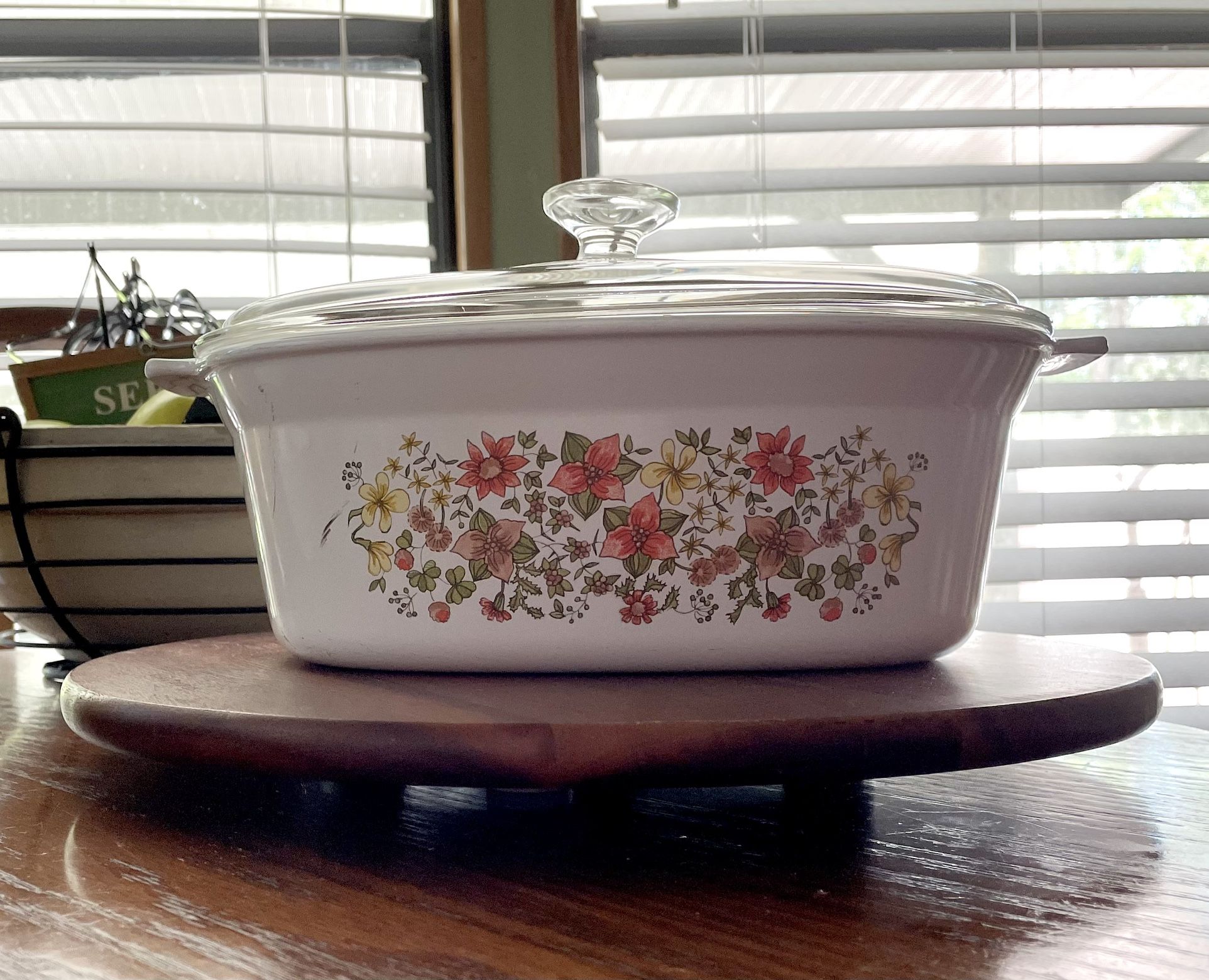**VINTAGE** Corning Ware Casserole Dish w/ Lid - Indian Summer Pattern - 2.5 qt
