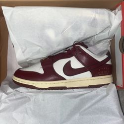 Wmns Dunk Low SE 'Sisterhood - Team Red