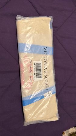 Victoria's Secret tote bag