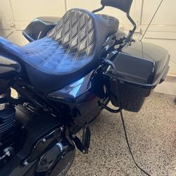New Condition, Track Specialty Predator Seat, For Harley Baggers